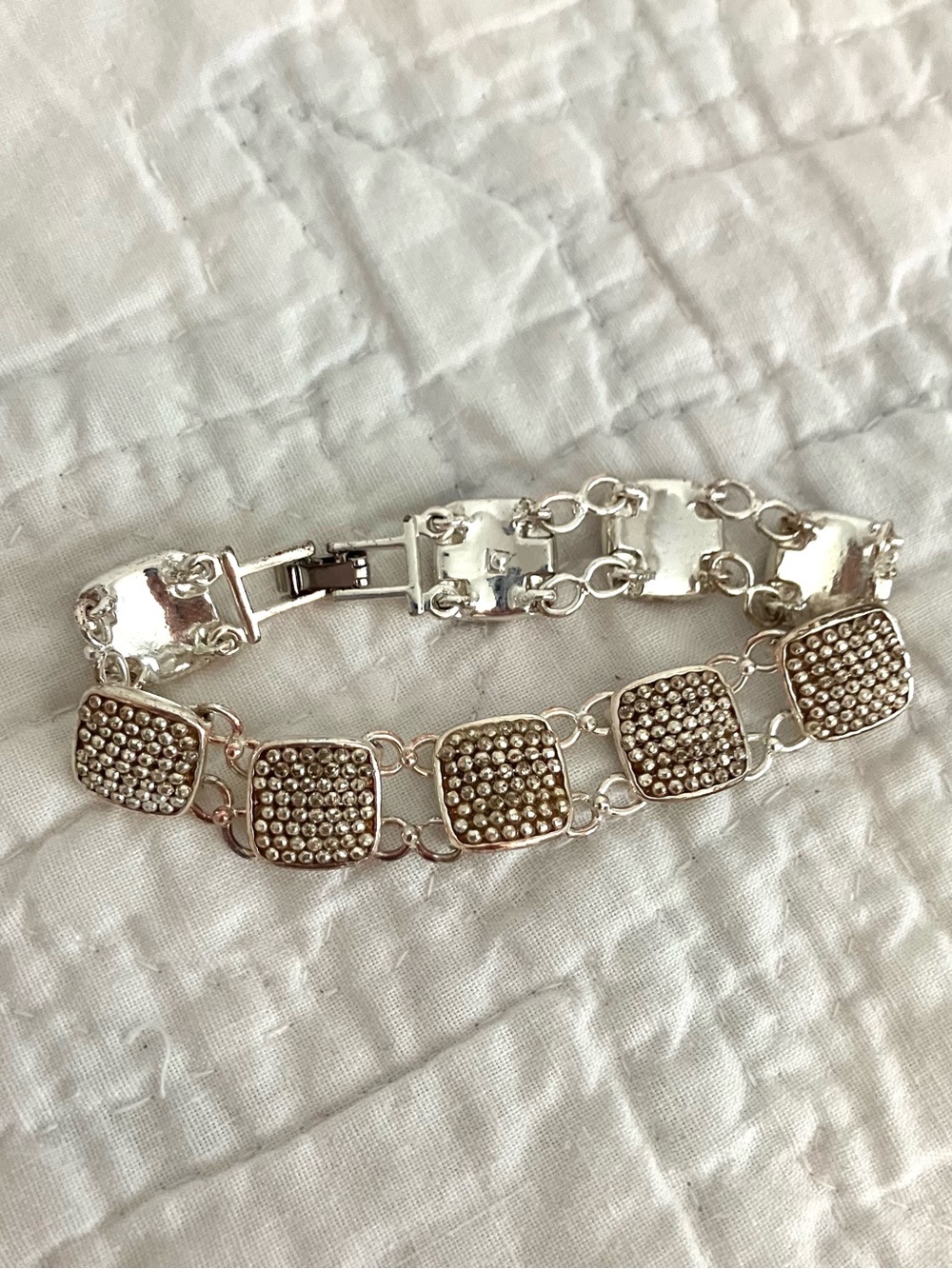 Vintage Classy Liz Claiborne silver tone bracelet